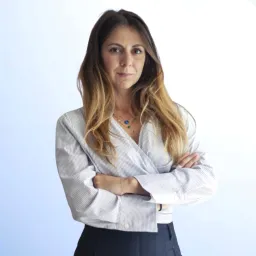 Julia BASILE
