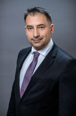 Robert SZUCHY
